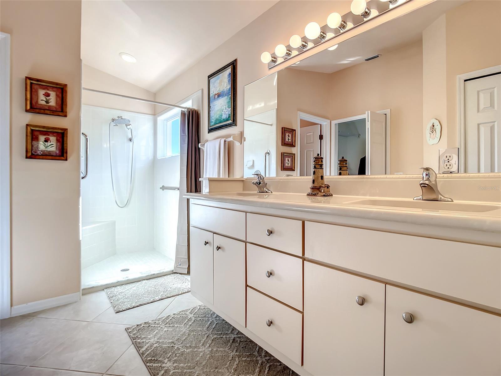 Waters Edge Ph 01 - Residential