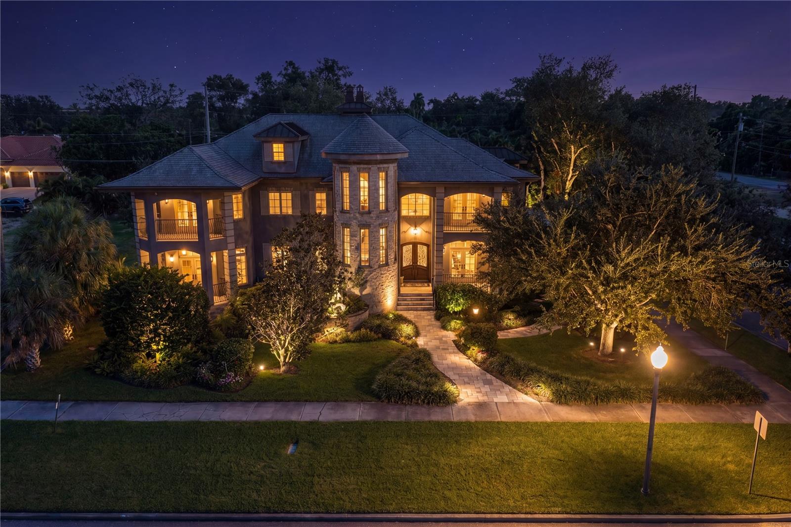 401 SNELL ISLE BOULEVARD NE