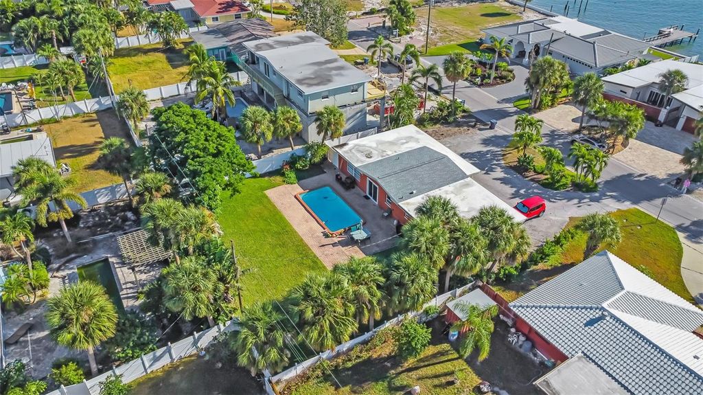 Photo of 7063 S Shore Drive S, St Petersburg, FL 33707 (MLS # TB8445281)