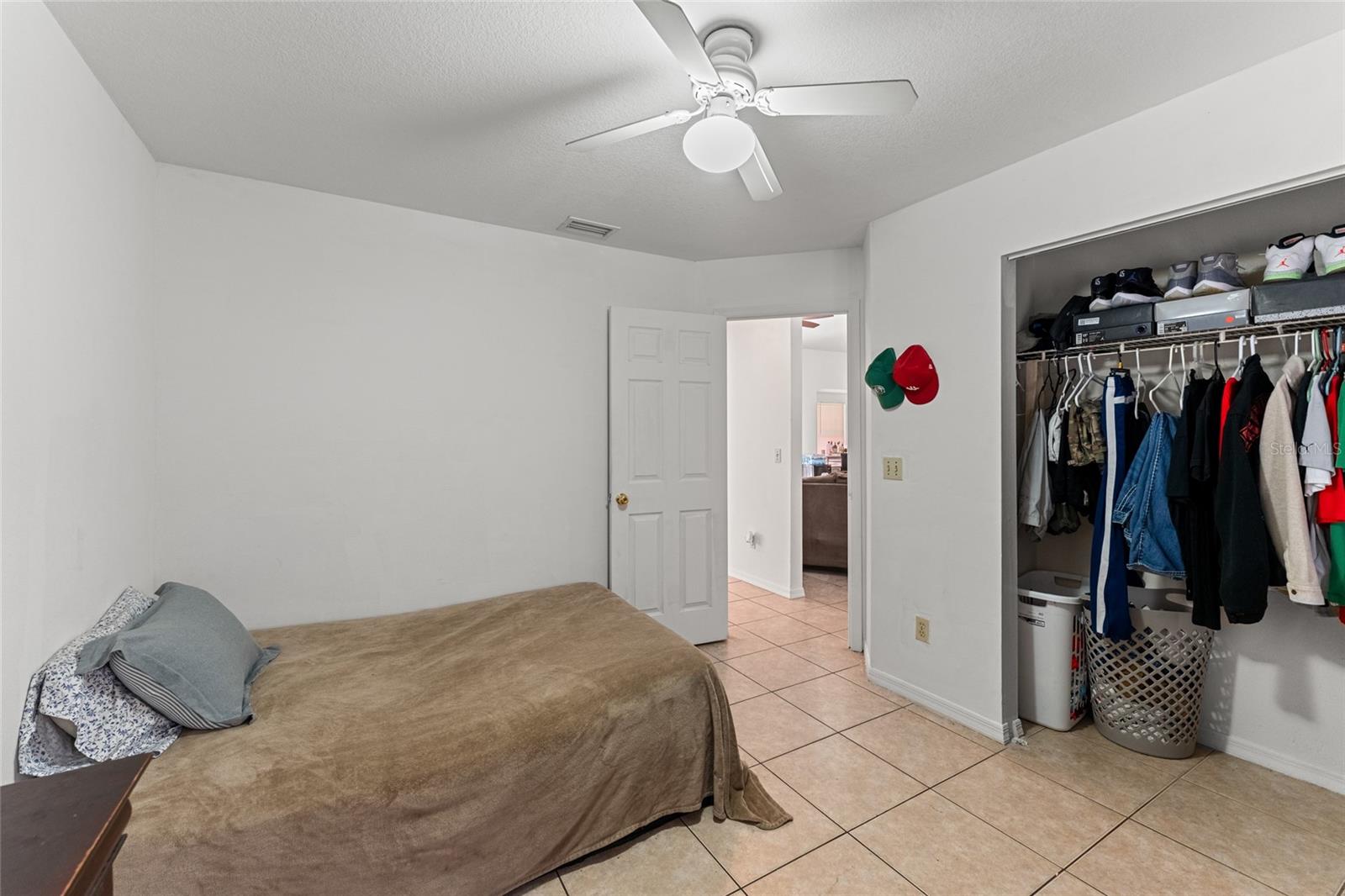 TURTLE LAKES - Residential