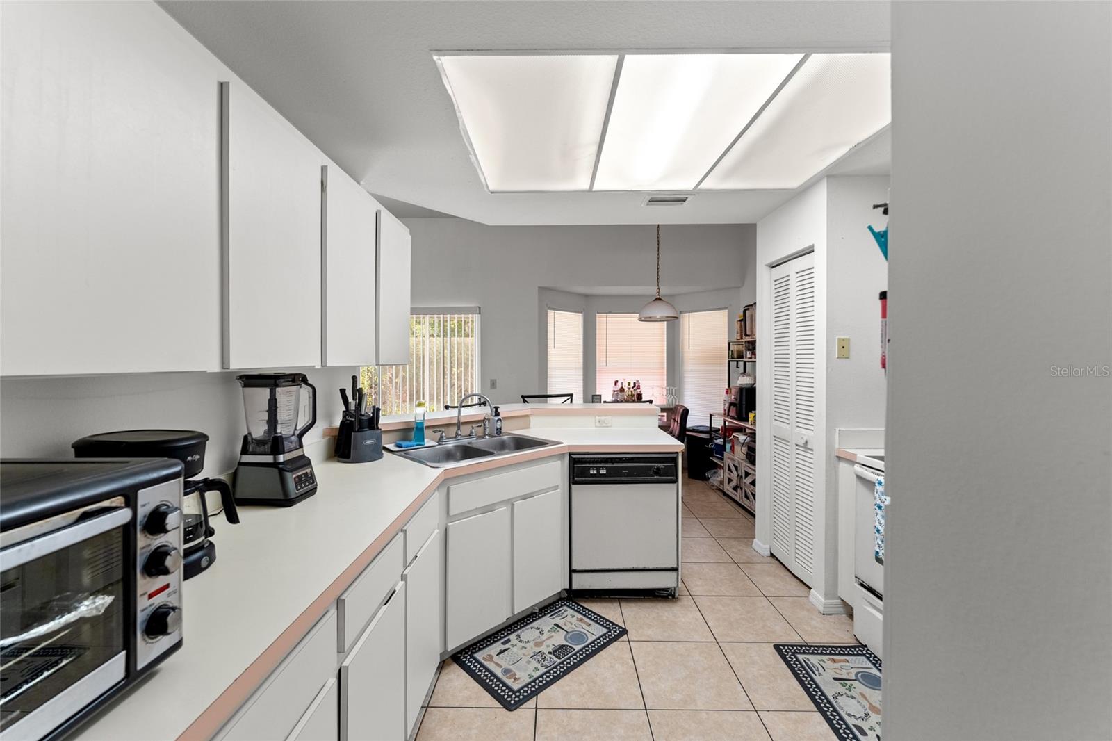 TURTLE LAKES - Residential