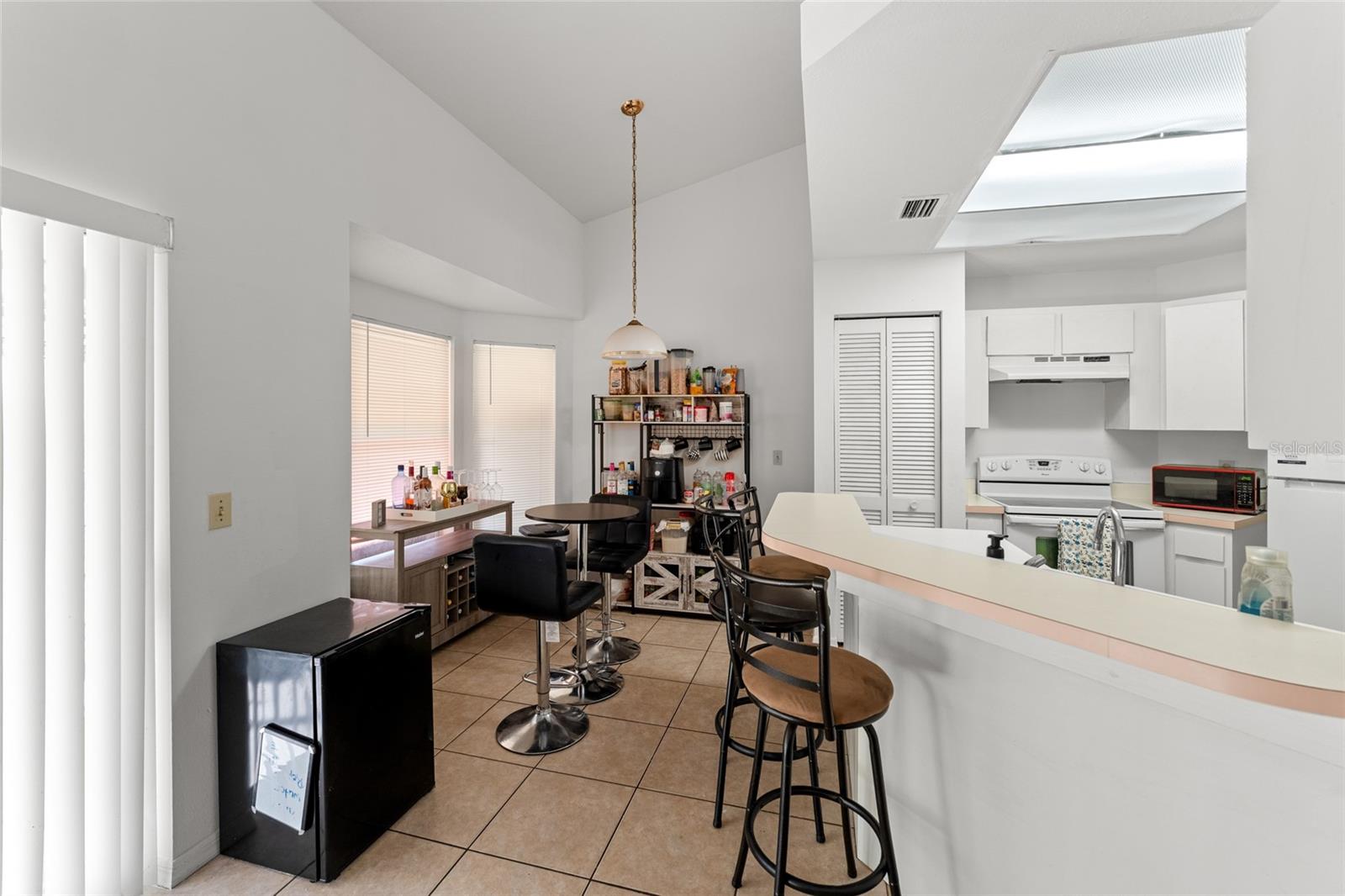 TURTLE LAKES - Residential