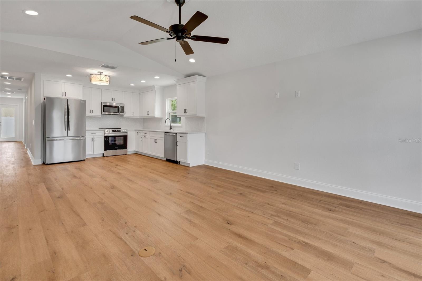 1246 DOROTHY STREET