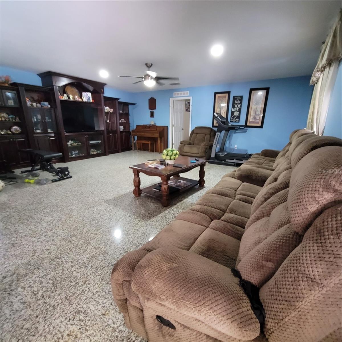 SONOMA - Residential Lease