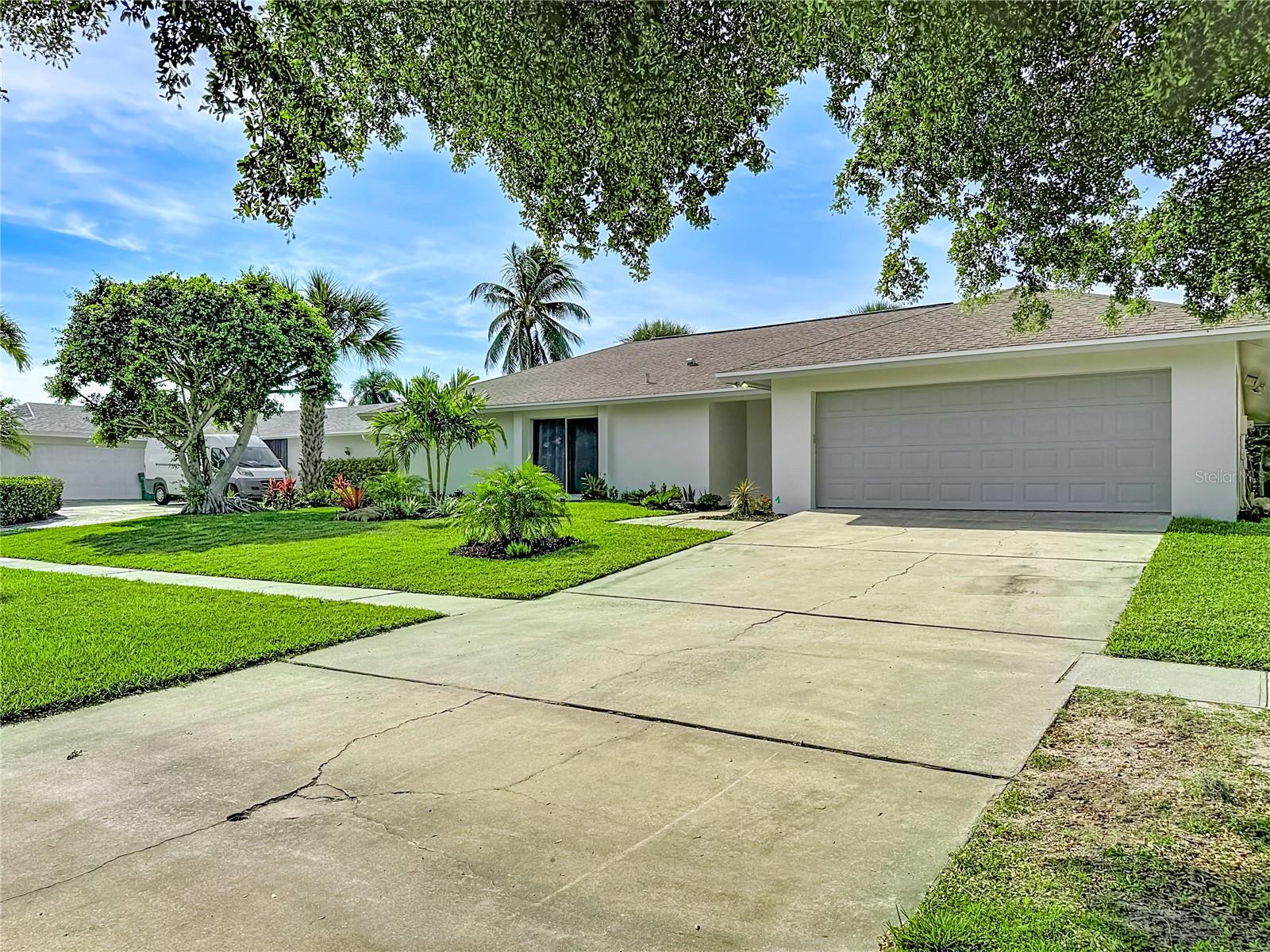 620 N BARFIELD DRIVE