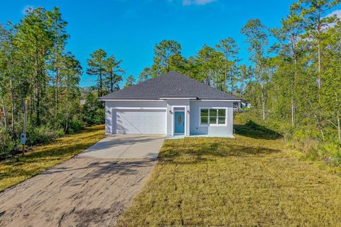 A home in DELAND