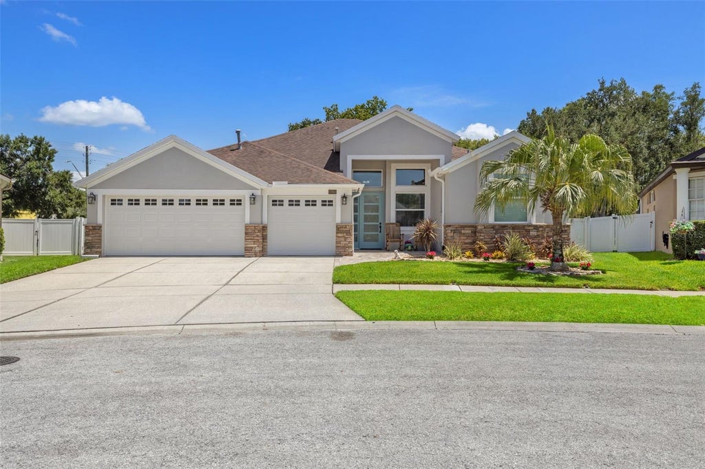 Photo of 27901 Summer Place Drive, Wesley Chapel, FL 33544 (MLS # TB8529090)