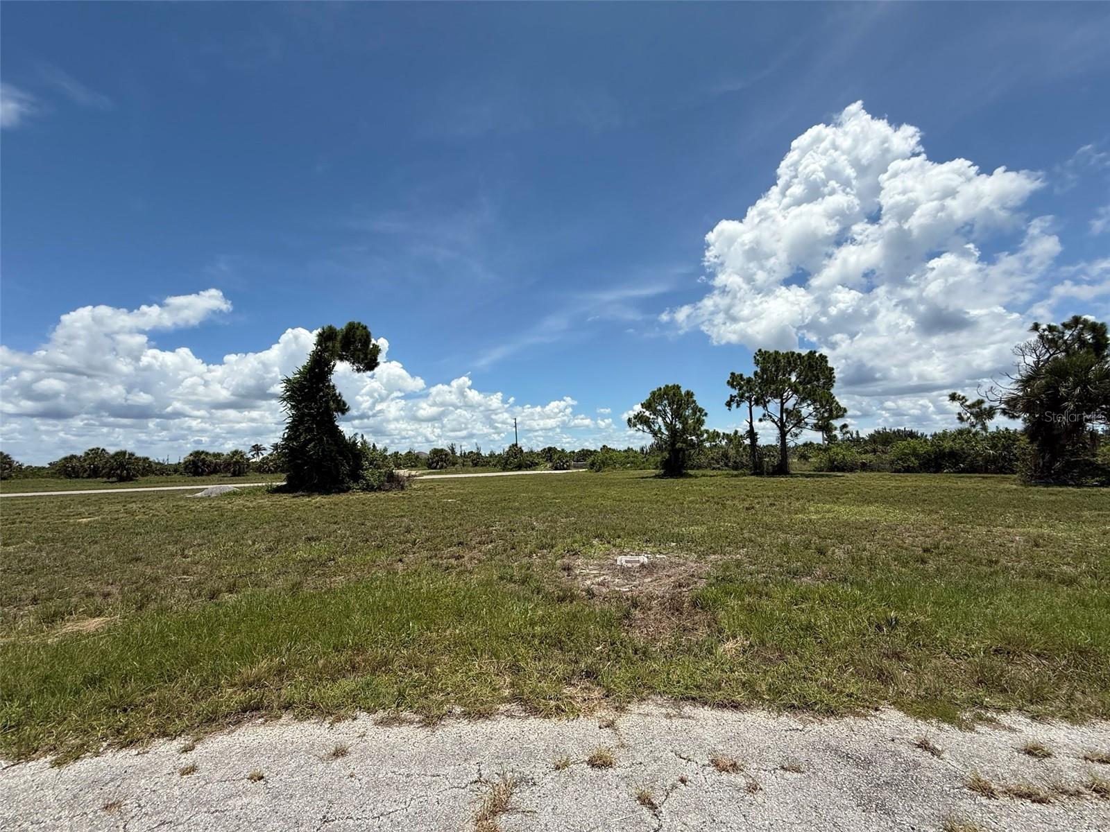 Don't miss out on this opportunity to own this lot in Rotonda Villas! Cleared and ready for you to build your dream home. Conveniently located 10 minutes away from the Boca Grande Sandbar, and only 6 minutes from Coral Creek Airport.