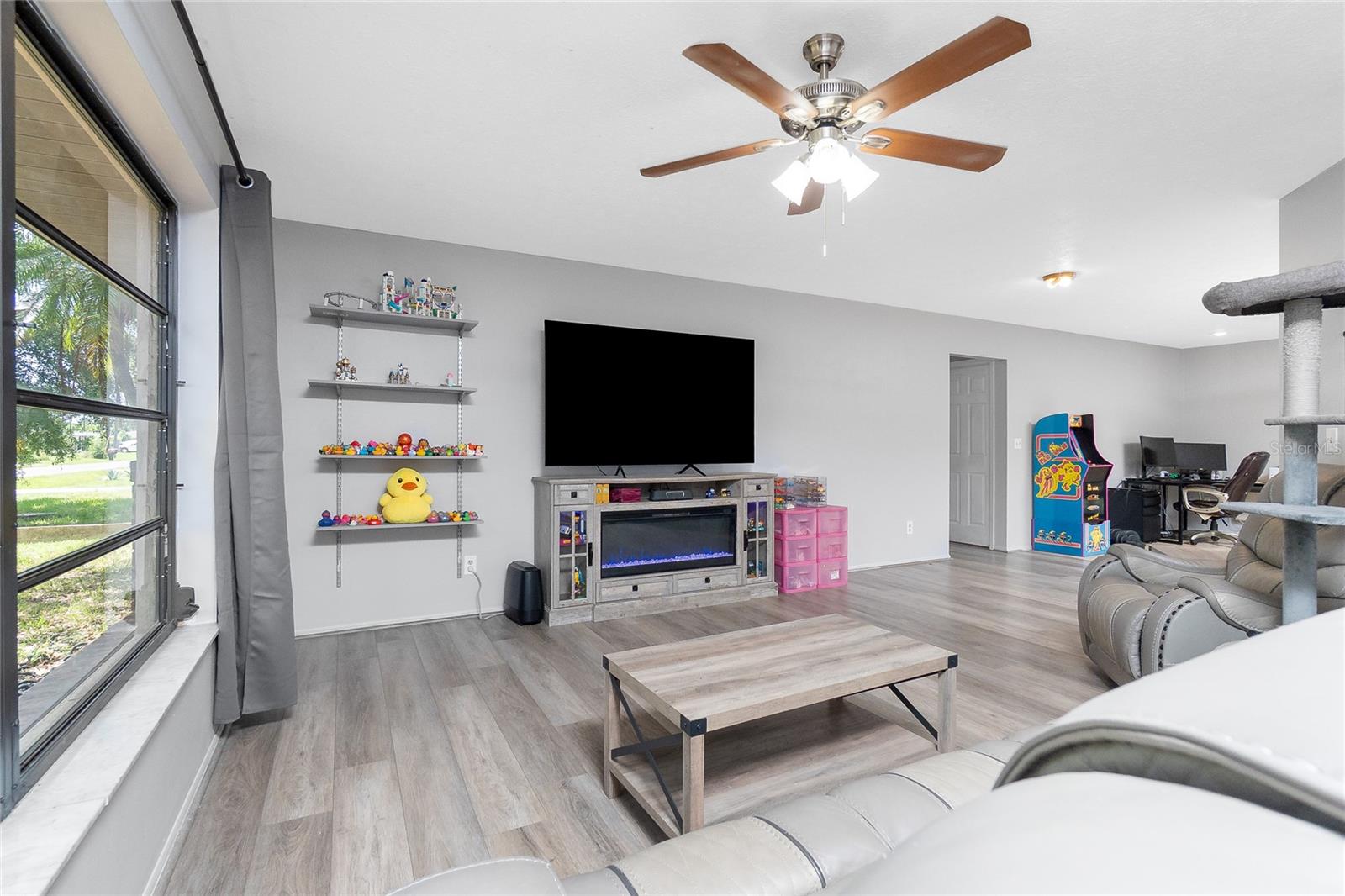 4227 BLOSSOM ROAD