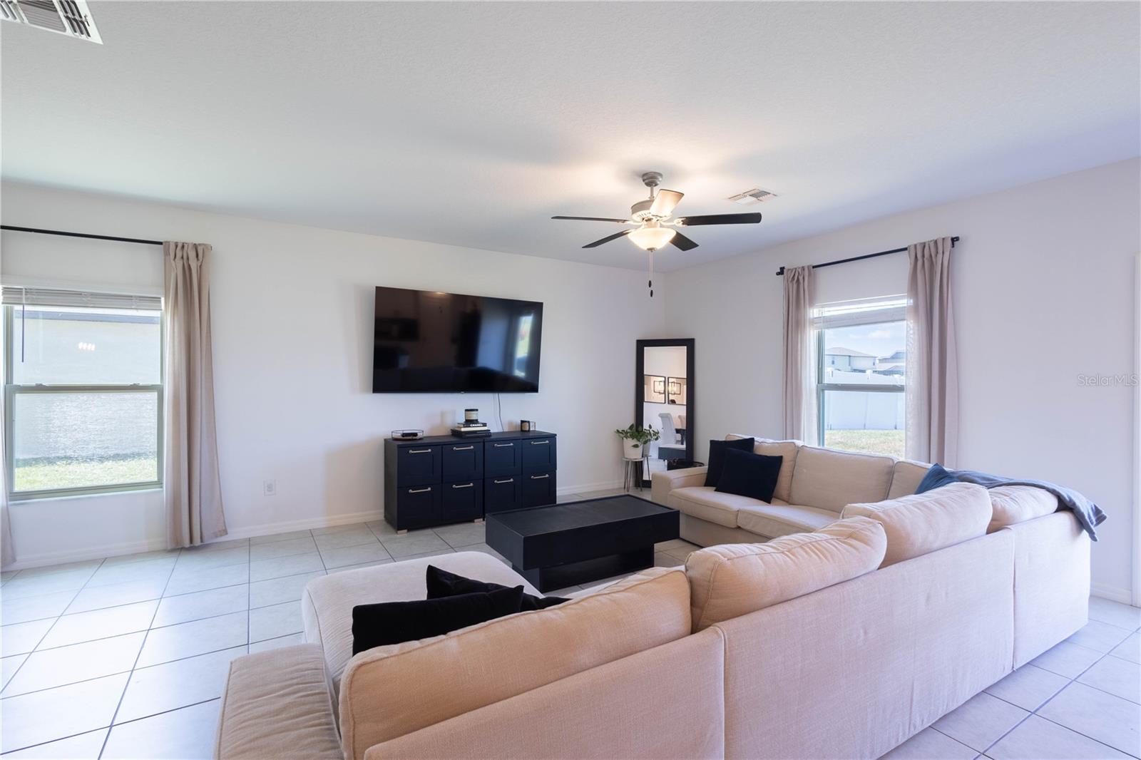 SHELL COVE PH 1 - Residential Lease