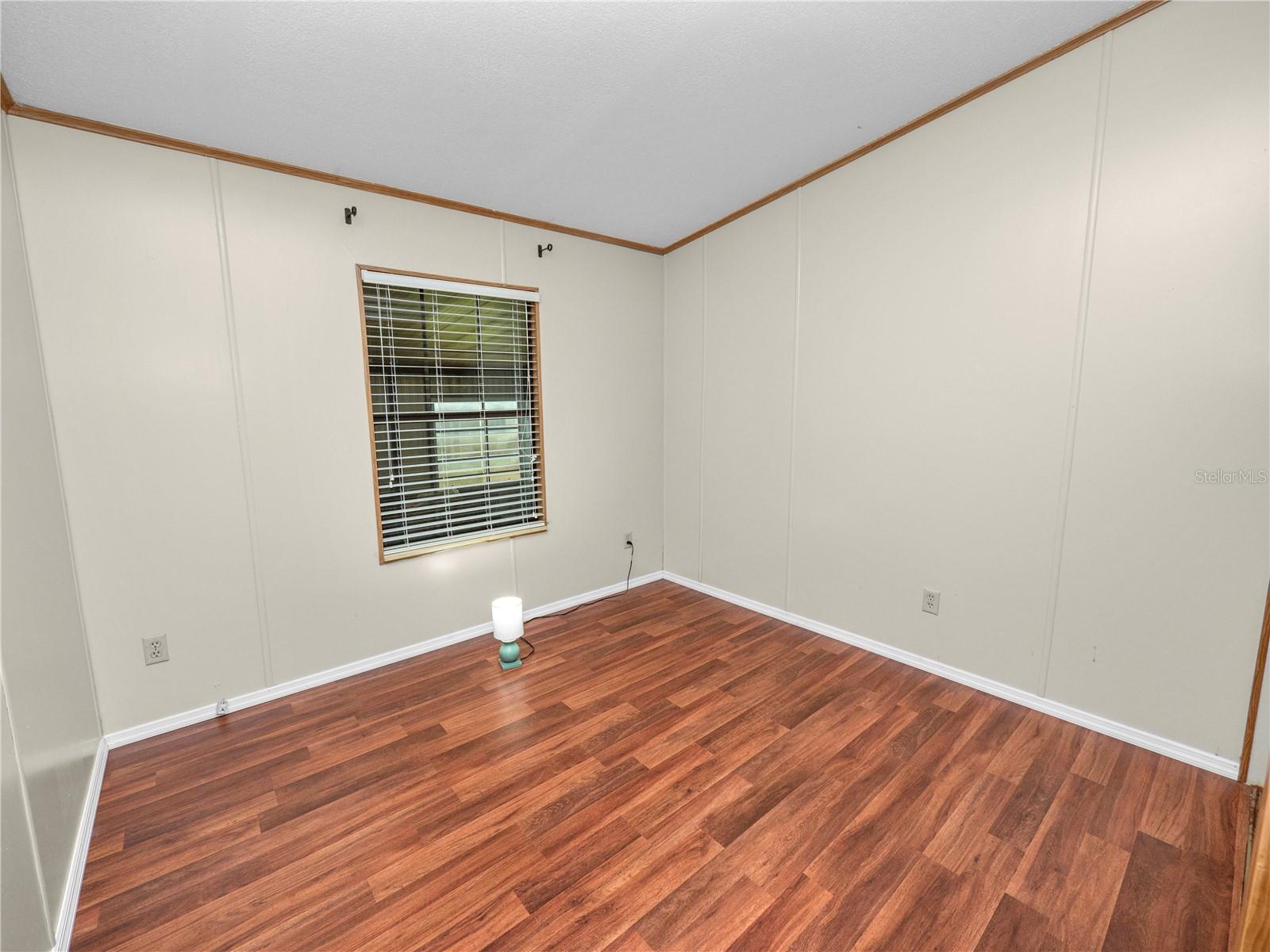 LAKE MARIANA ACRES - Residential Lease