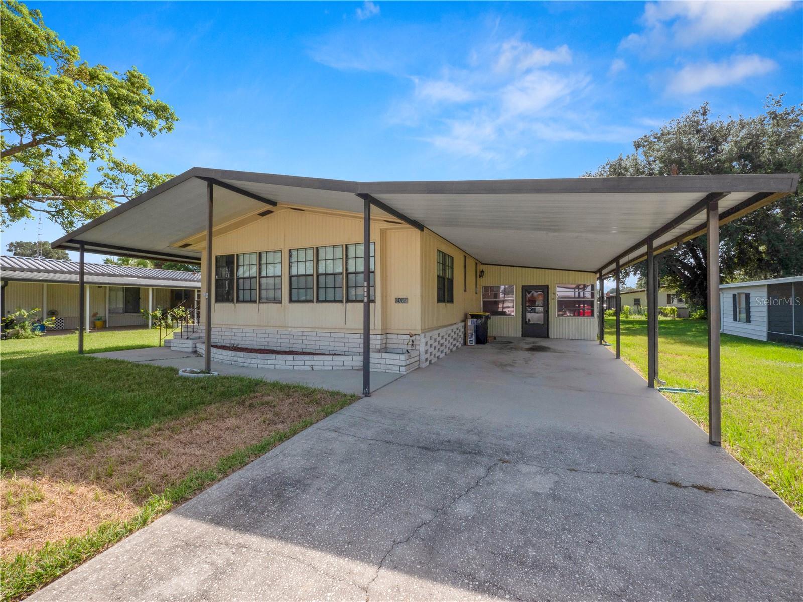 LAKE MARIANA ACRES - Residential Lease