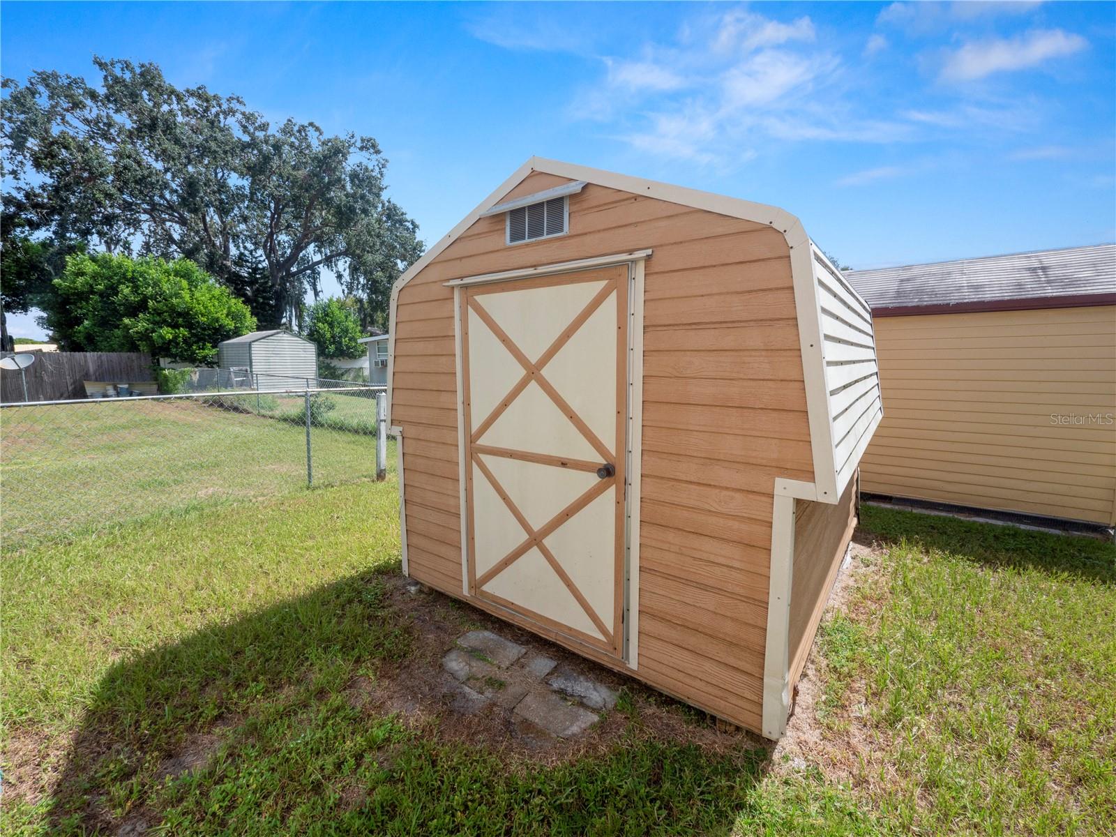 LAKE MARIANA ACRES - Residential Lease