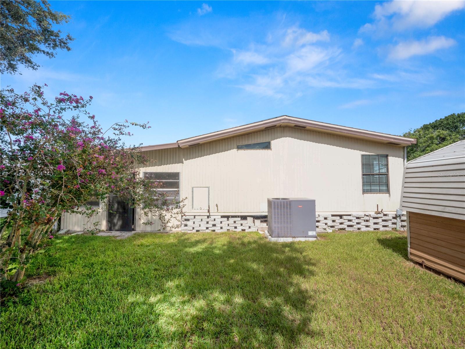 LAKE MARIANA ACRES - Residential Lease