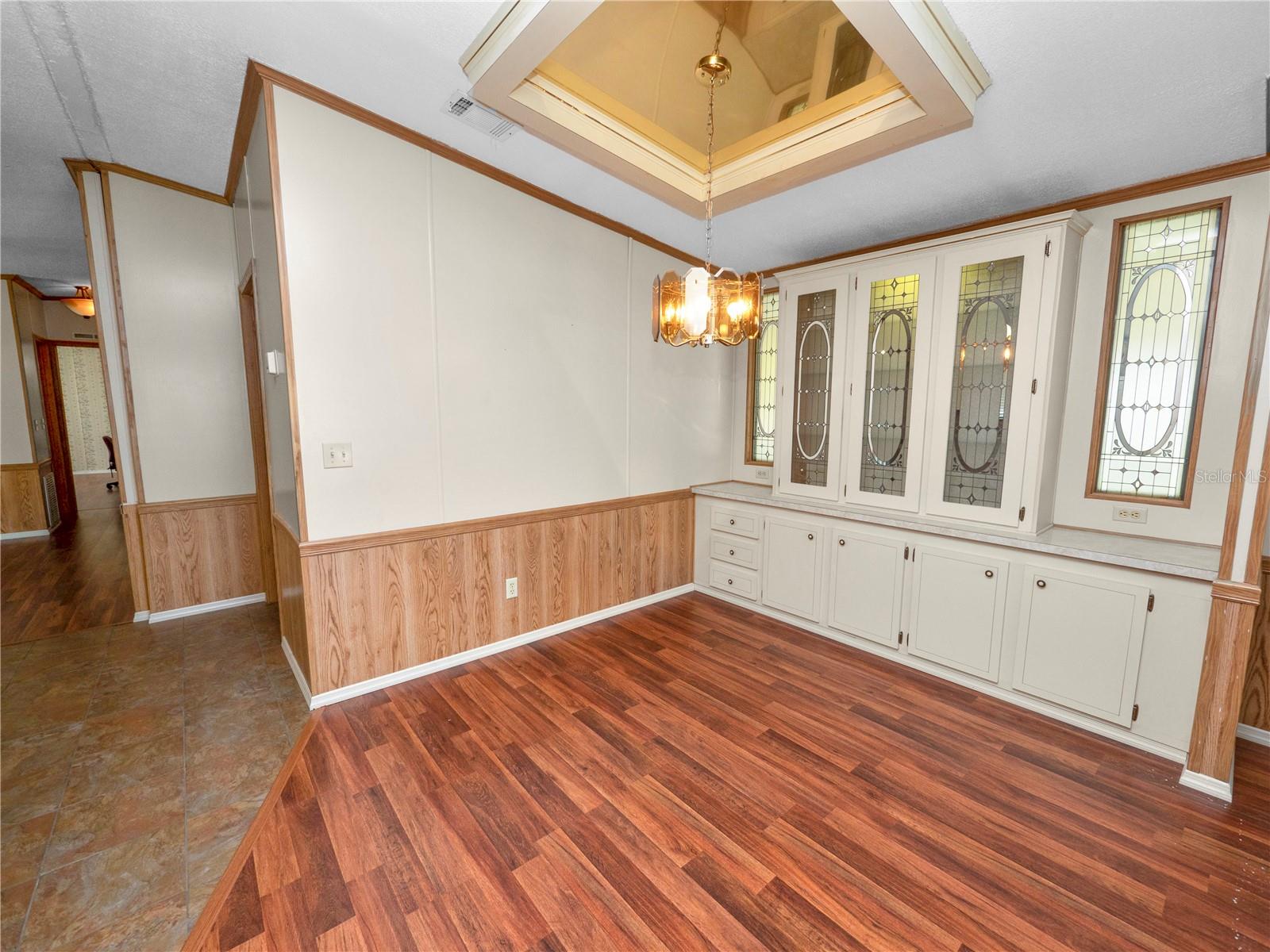 LAKE MARIANA ACRES - Residential Lease