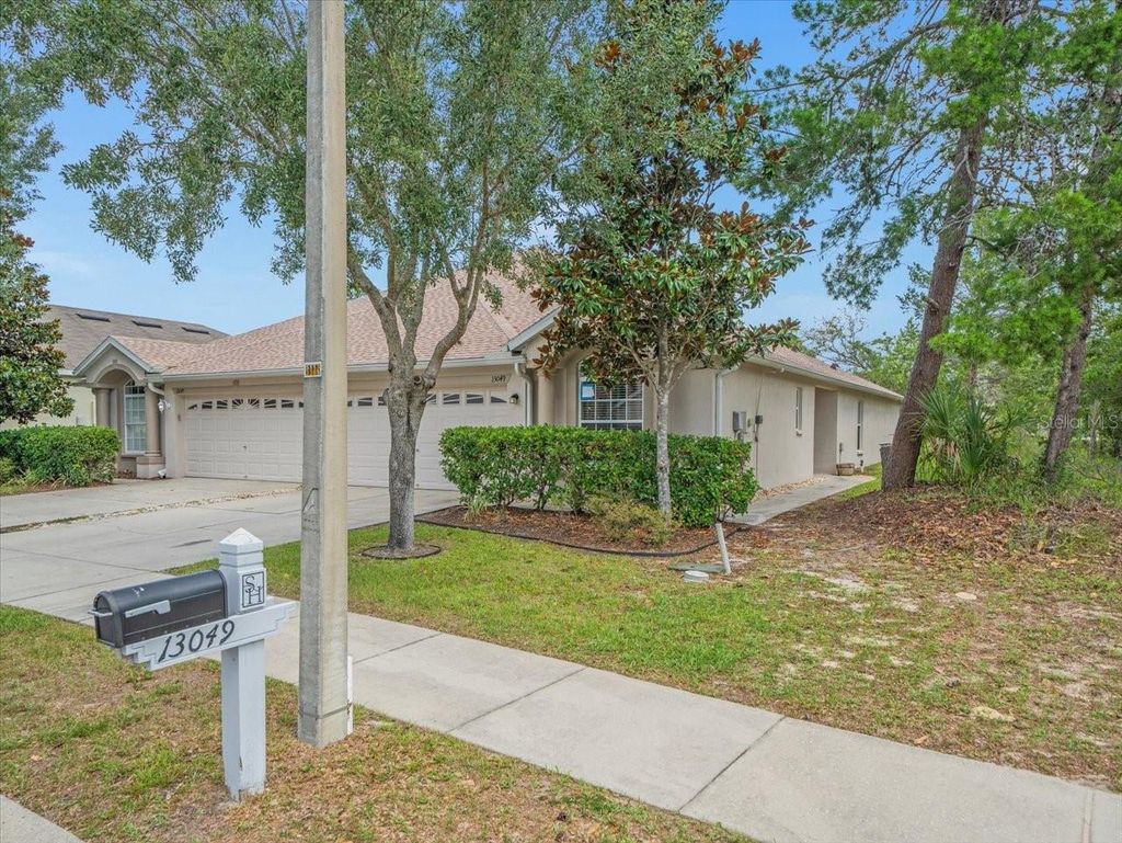 Photo of 13049 Moonstone Way, Spring Hill, FL 34609 (MLS # W7882296)