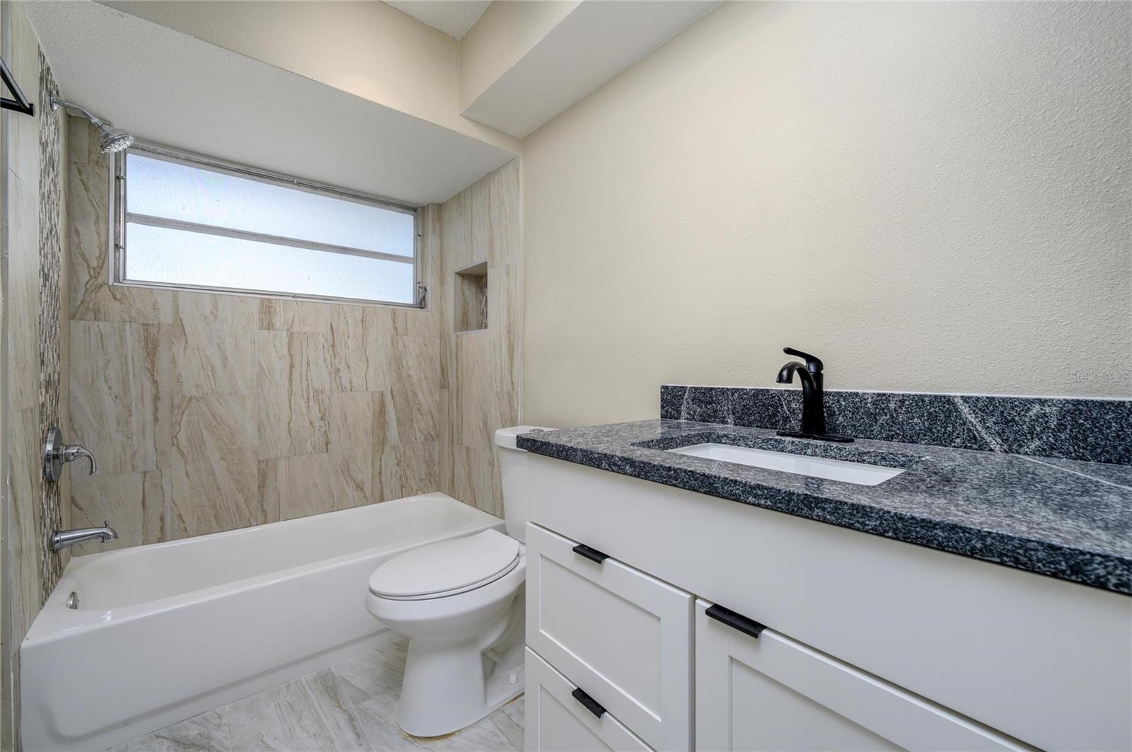 RIDGEWOOD RIVIERA - Residential