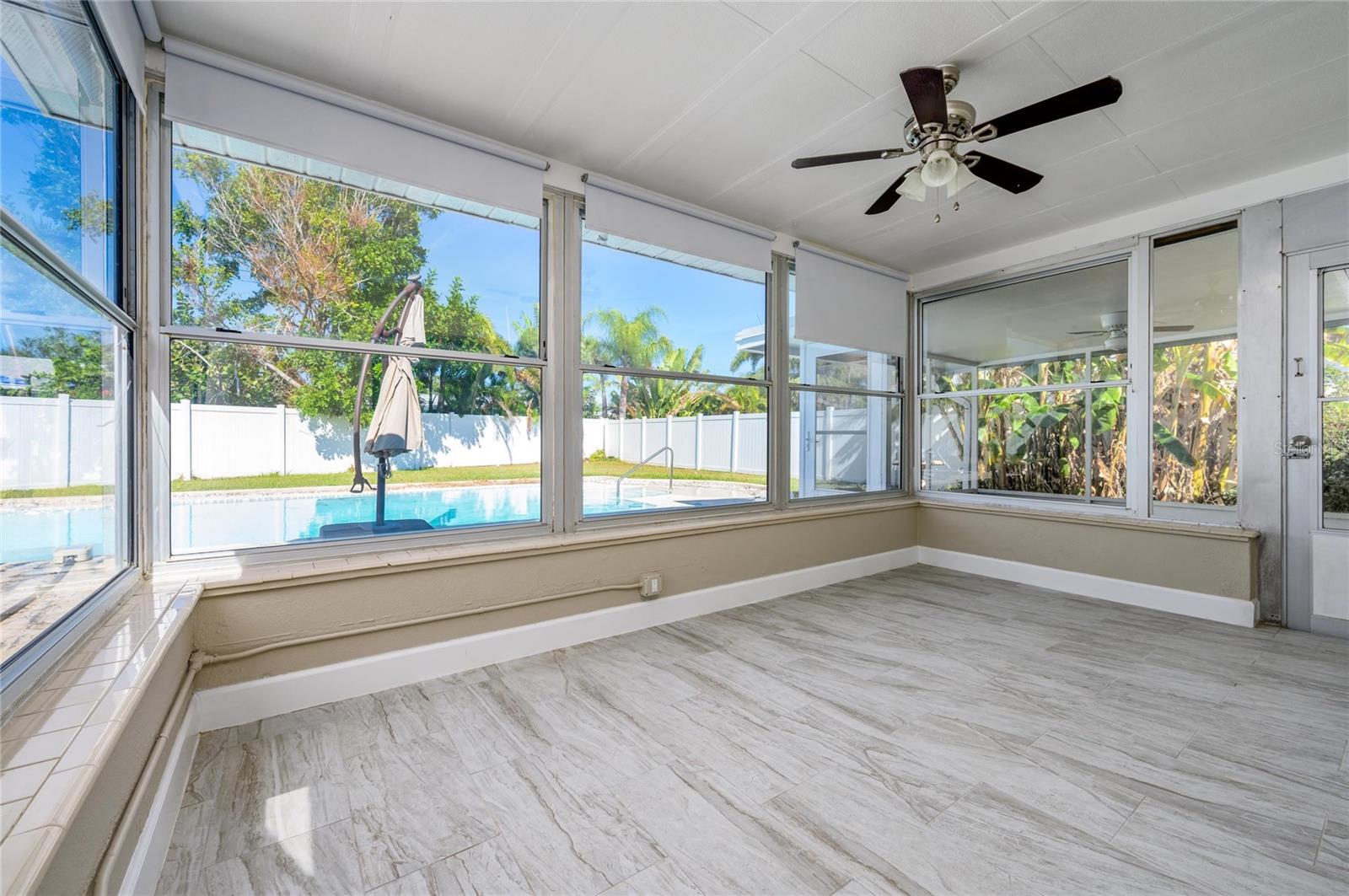 RIDGEWOOD RIVIERA - Residential