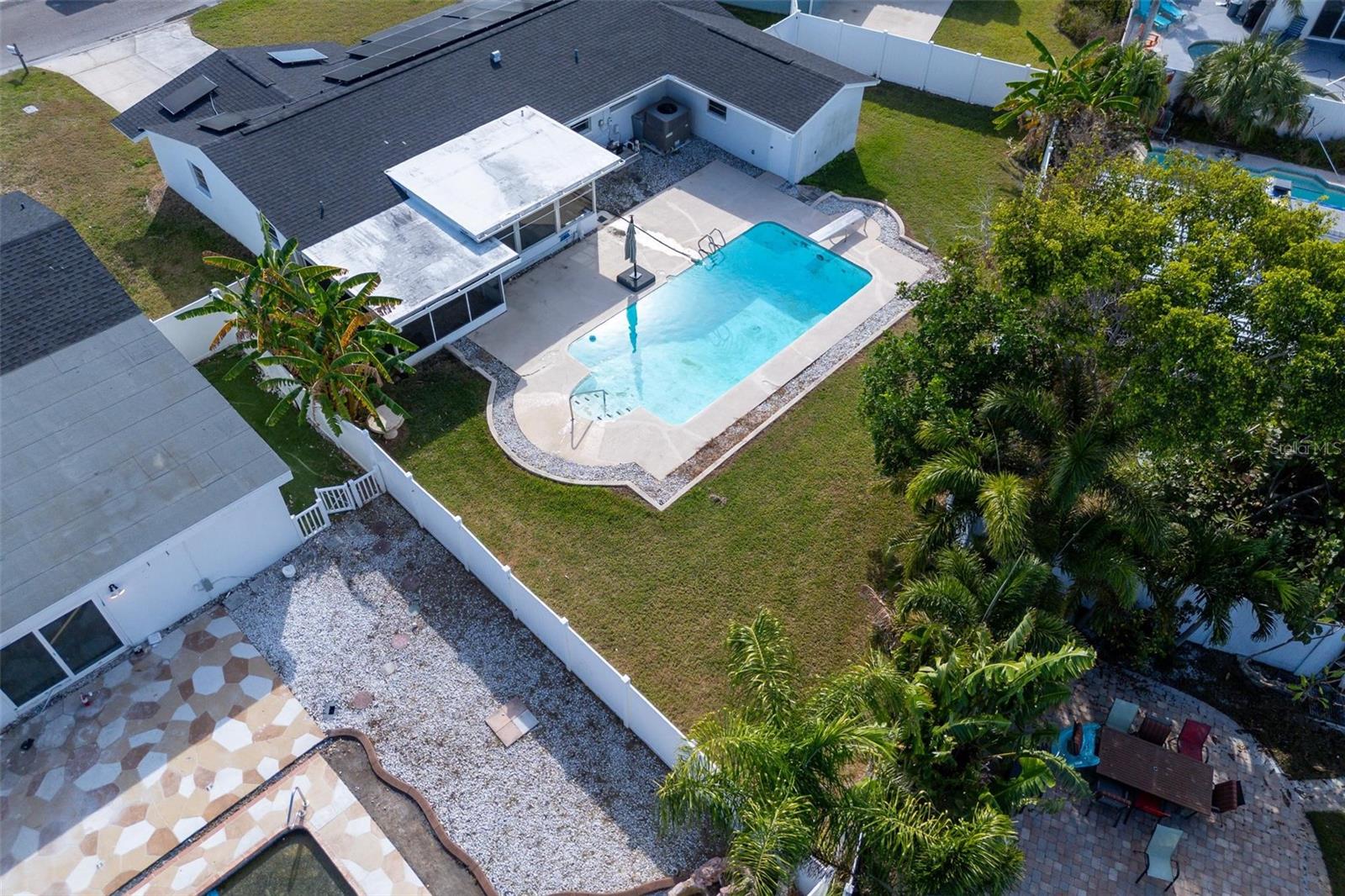 RIDGEWOOD RIVIERA - Residential