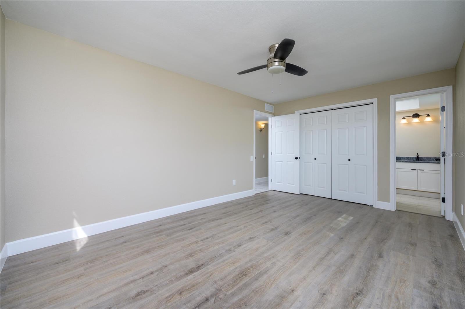 RIDGEWOOD RIVIERA - Residential