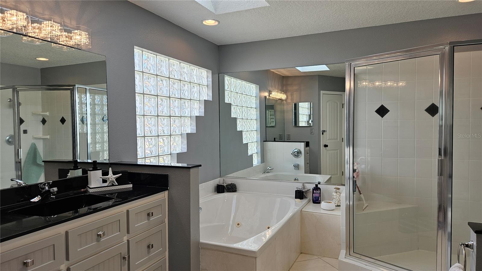 TURNBULL SHORES - Residential