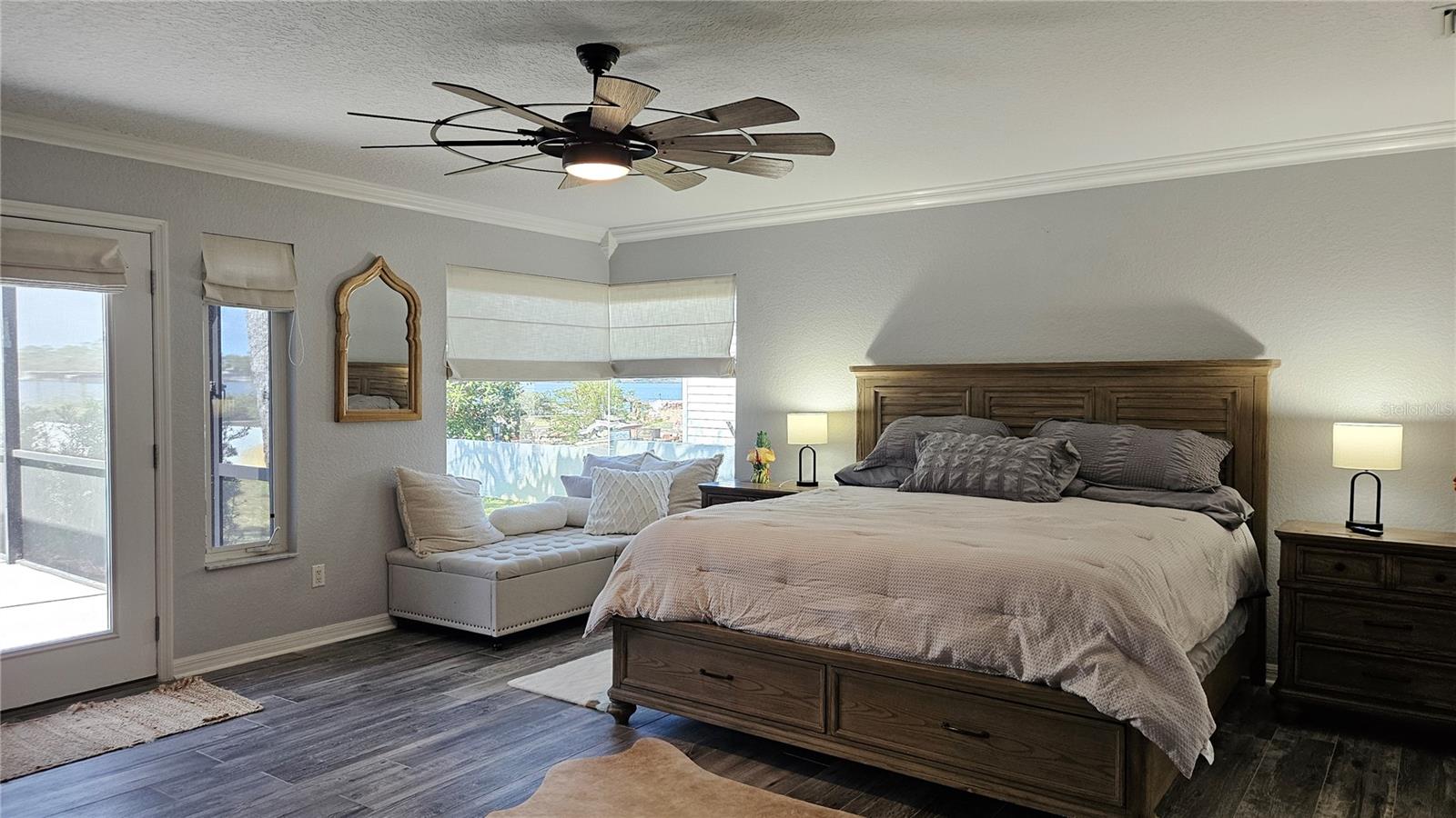 TURNBULL SHORES - Residential