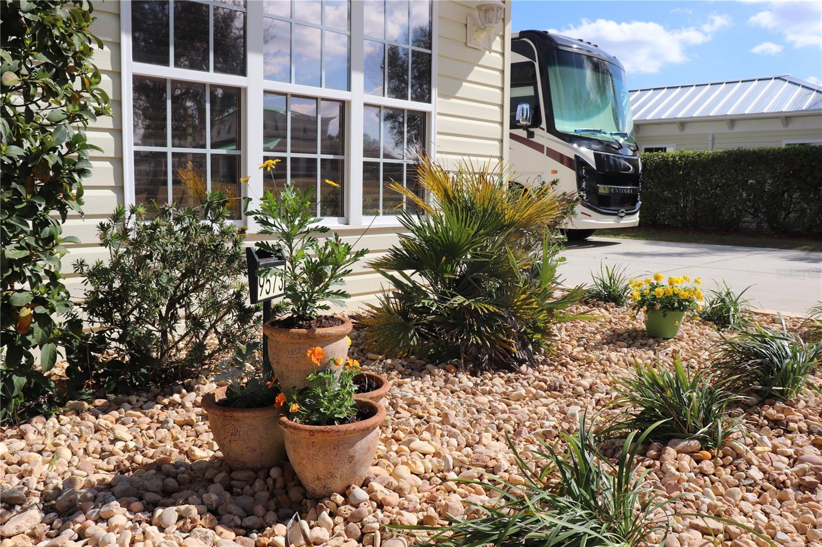 FLORIDA GRANDE MOTOR COACH RESIDENCE - Land