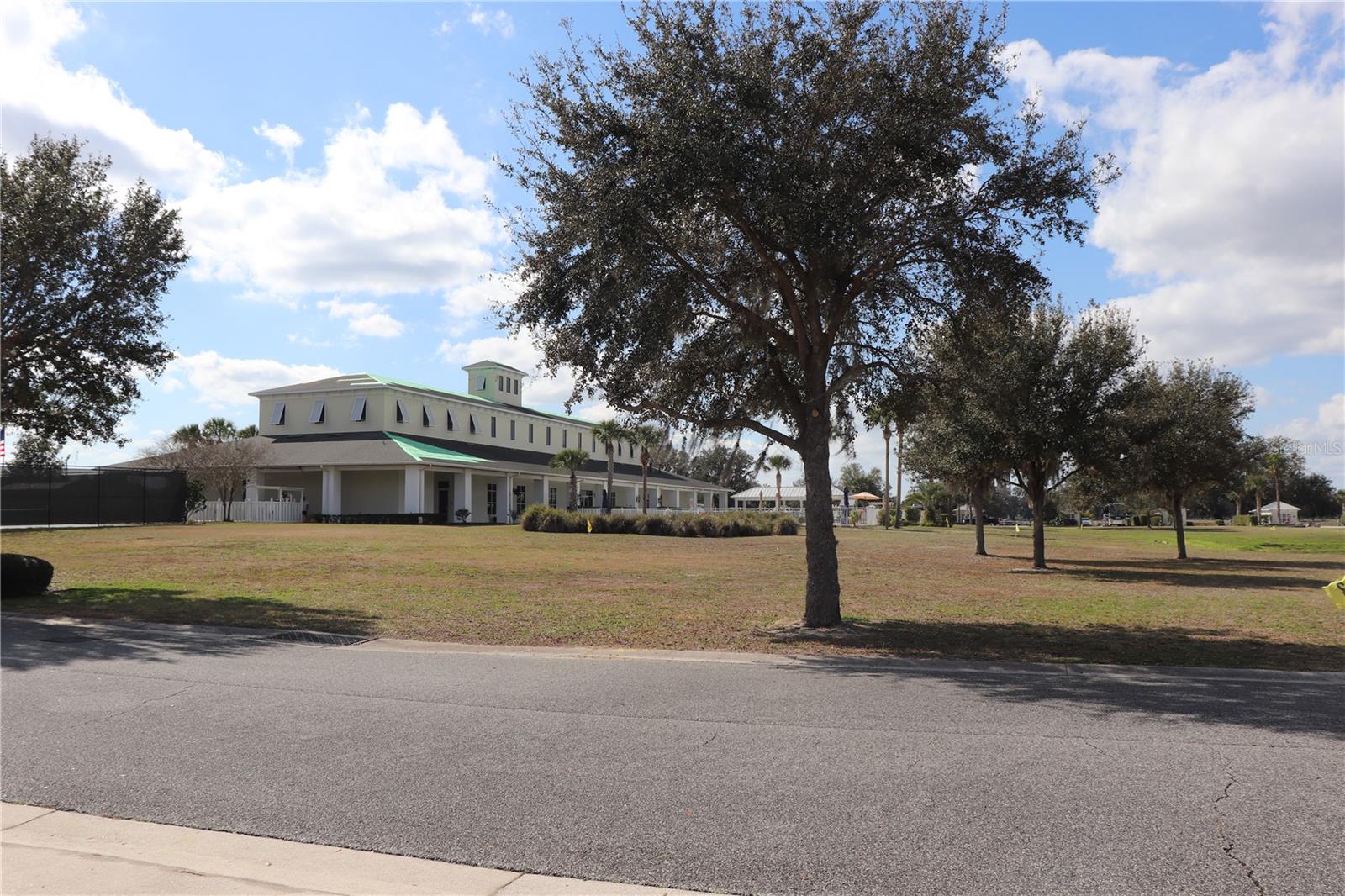 FLORIDA GRANDE MOTOR COACH RESIDENCE - Land