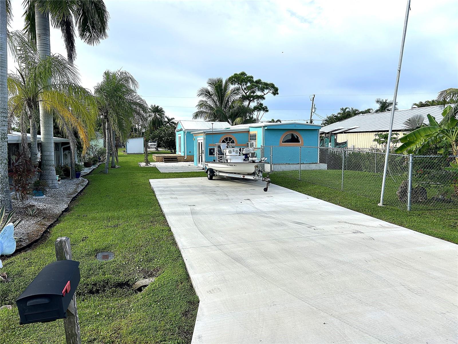 5489 MEADOWLARK LANE