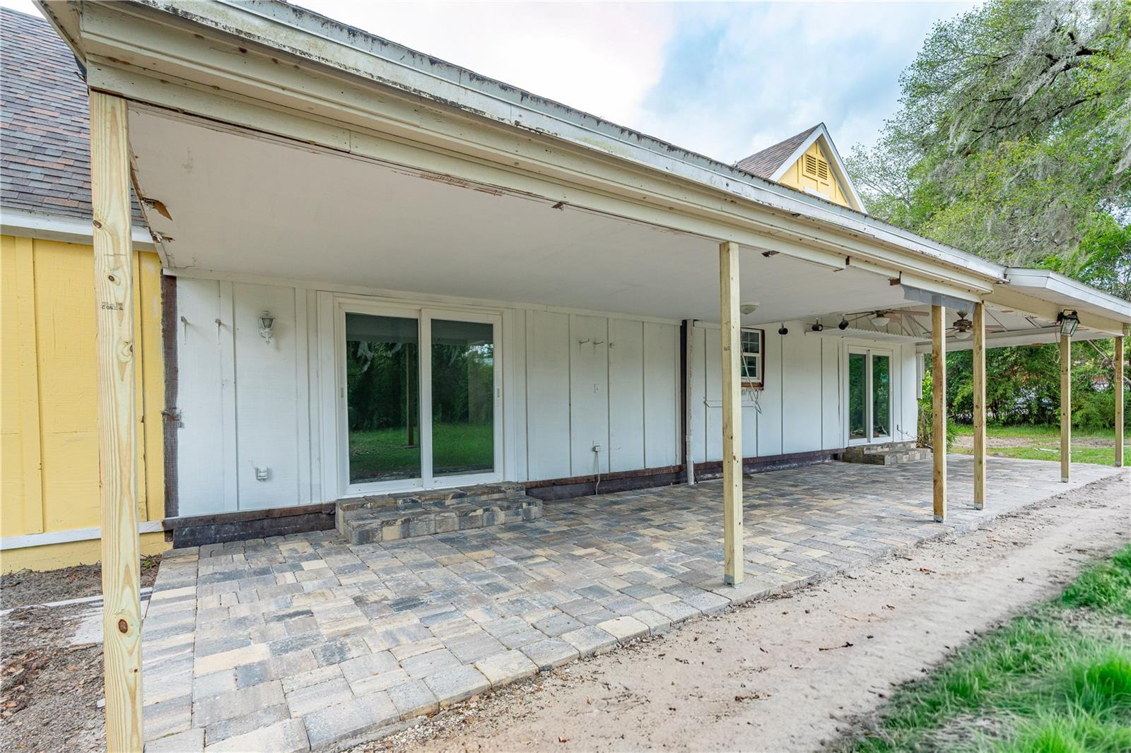 CLARK N 01/2 LT 04 02 18 30 - Residential