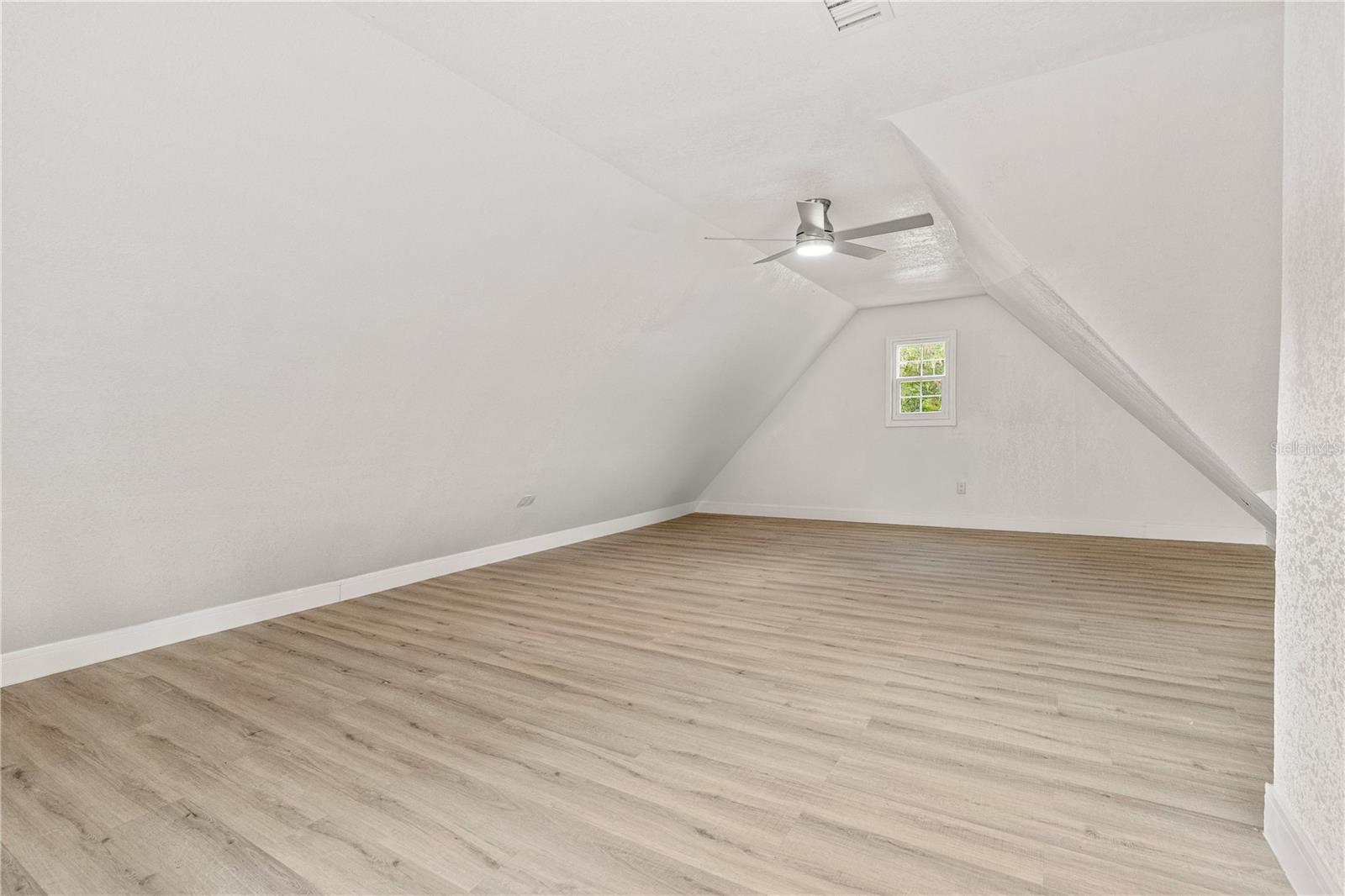 CLARK N 01/2 LT 04 02 18 30 - Residential