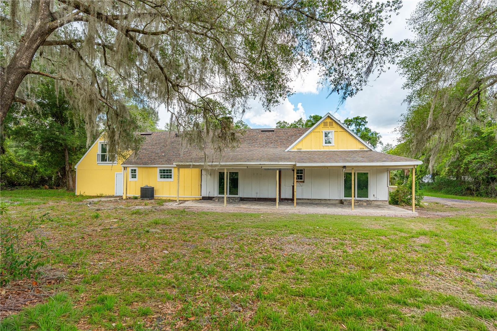 CLARK N 01/2 LT 04 02 18 30 - Residential