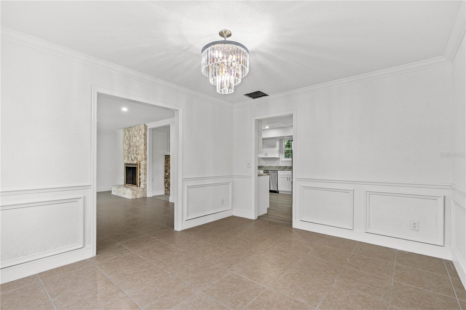 CLARK N 01/2 LT 04 02 18 30 - Residential