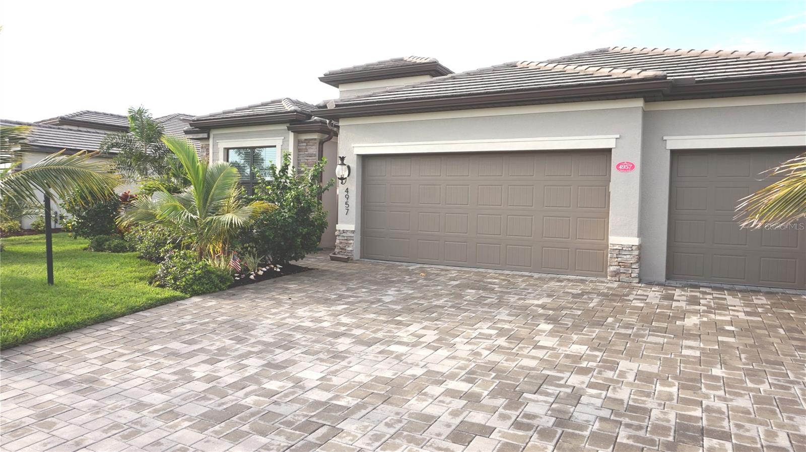 4957 SEAFOAM TRAIL