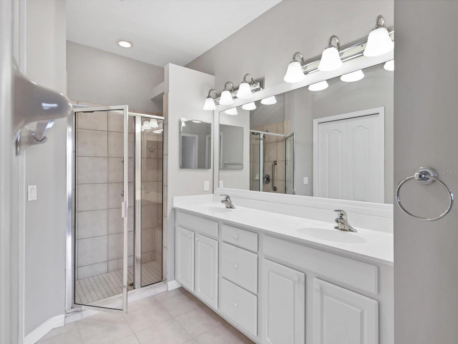 LAKEWOOD RANCH CC SP HWESTONPB34/26 - Residential Lease