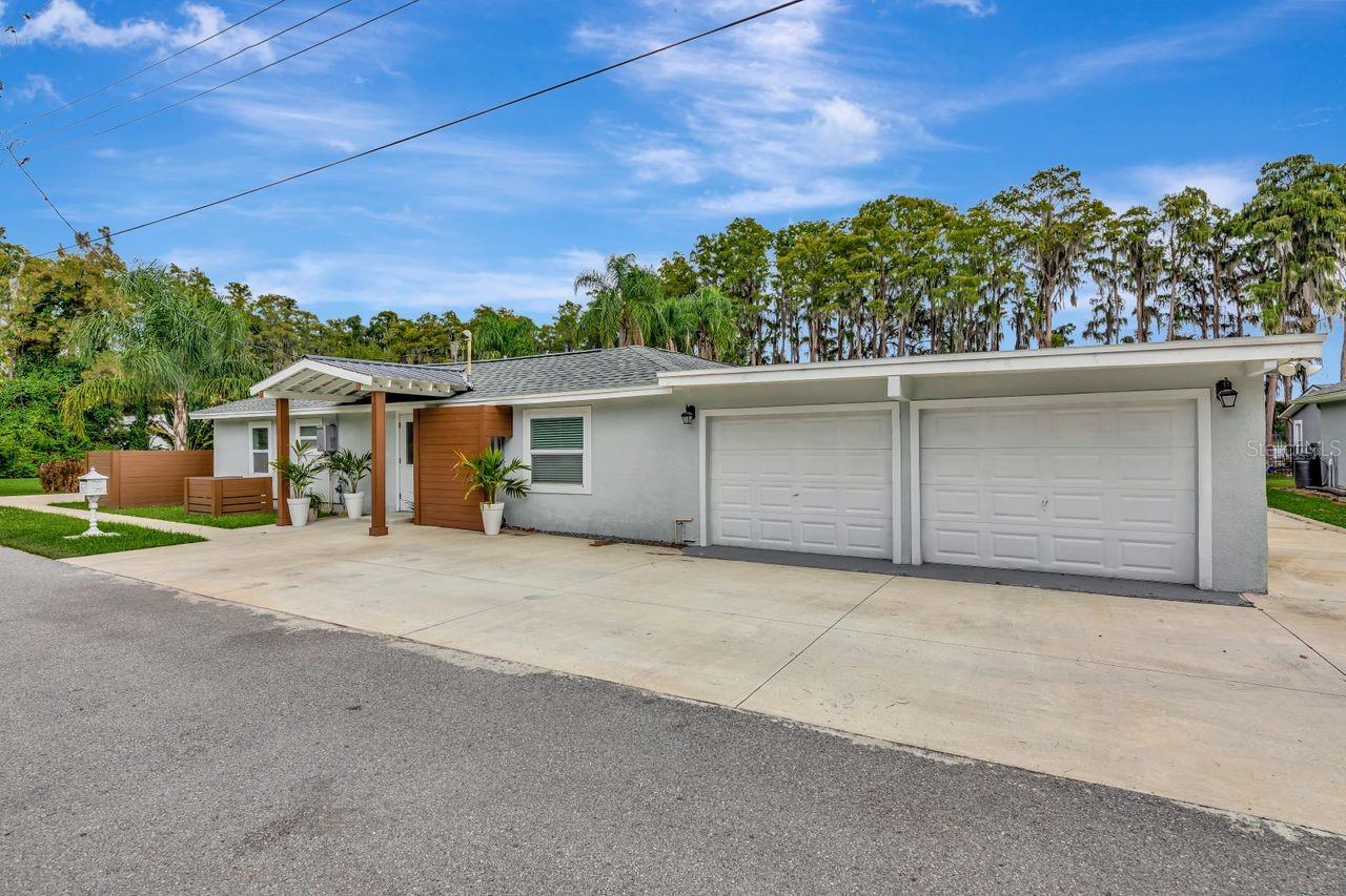 19207 CROOKED LANE