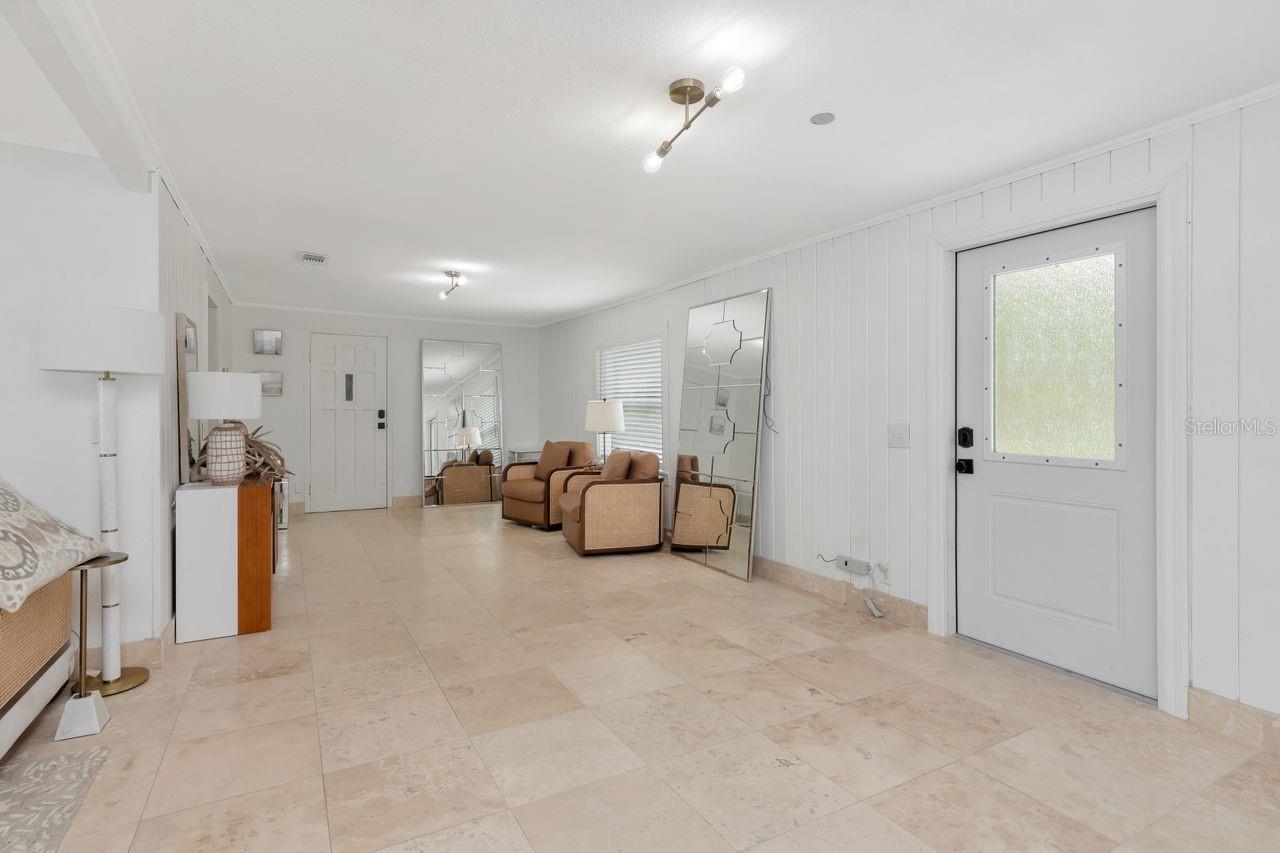 19207 CROOKED LANE