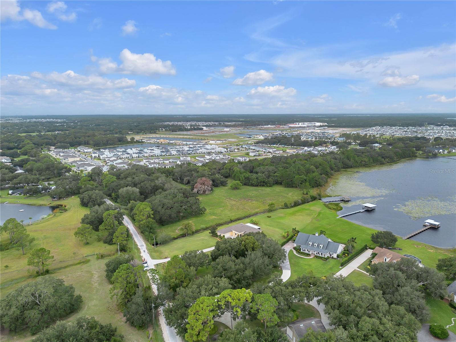 LIZZIE VIEW - Residential