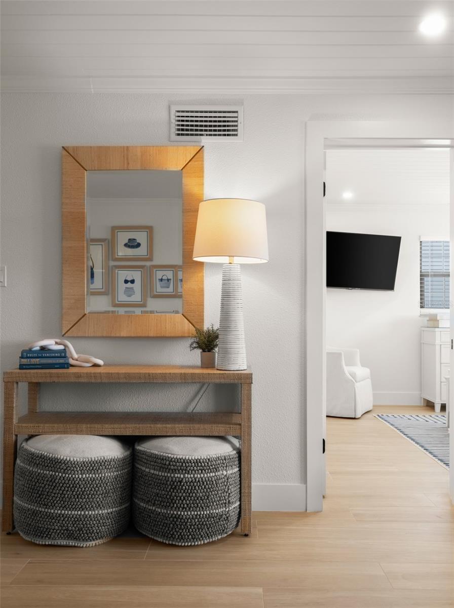 HACIENDA DEL SOL CONDO - Residential