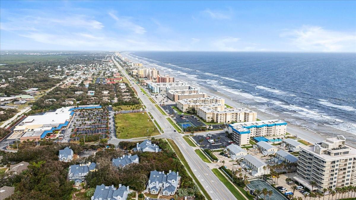 HACIENDA DEL SOL CONDO - Residential