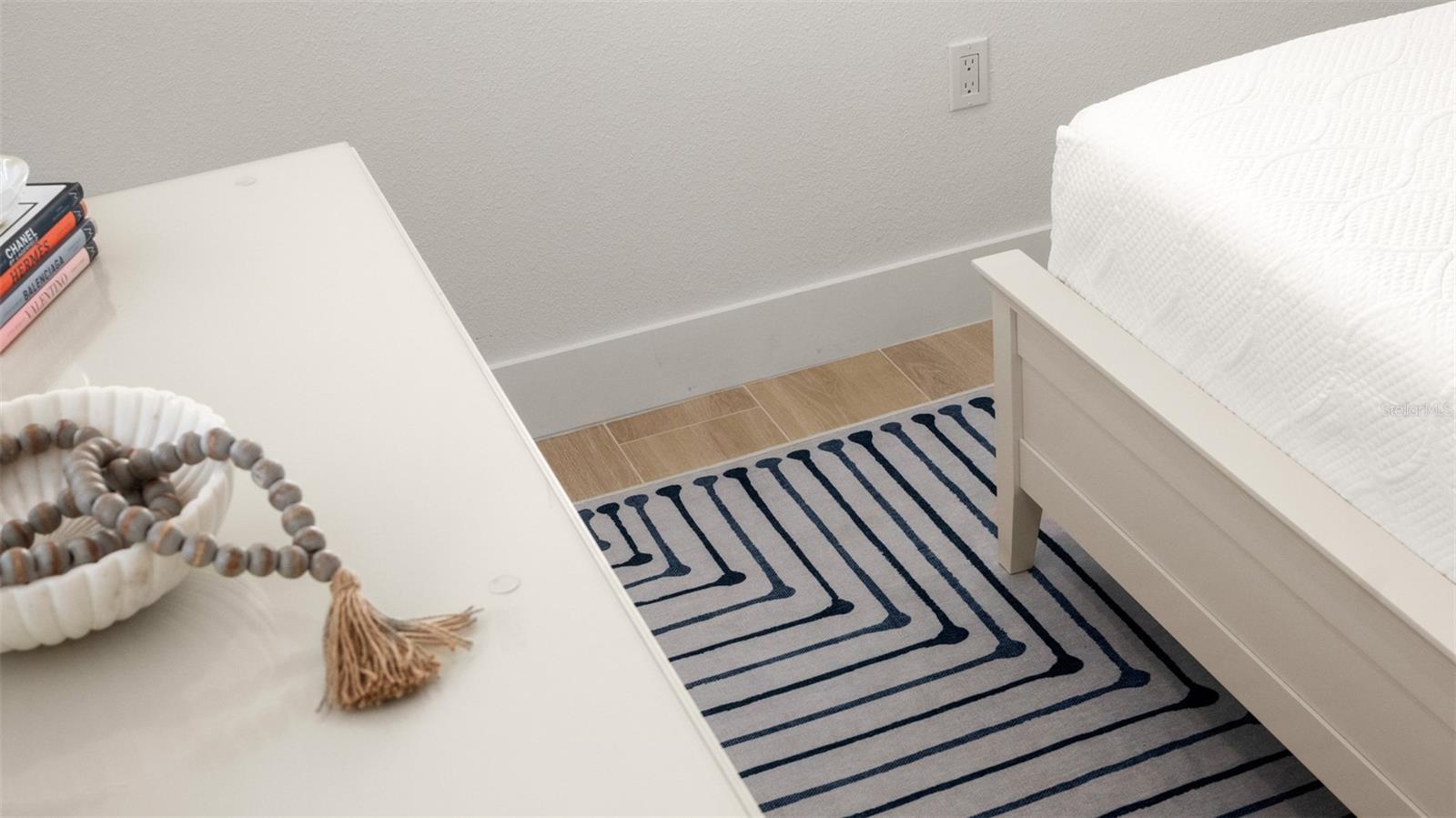 HACIENDA DEL SOL CONDO - Residential