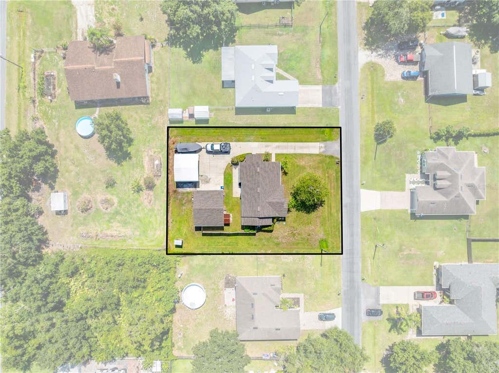 Photo of 4865 Meadow Drive, Saint Cloud, FL 34772 (MLS # S5154301)