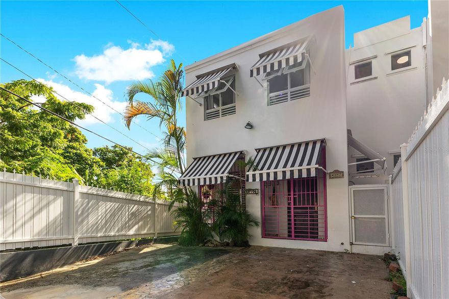 Welcome to your dream sanctuary! A stunning boho chic townhouse that perfectly blends style, comfort, and individuality. Located in Santurce's most vibrant neighborhood, this chic space celebrates a blend of eclectic styles, coziness, and artistic expression. This whole oasis from top to bottom is carefully curated, providing a unique mix of vintage, designer pieces and one of a kind worldy artifacts. Step inside and discover a totally remodeled, open-concept living area bathed in natural light. 2 bedrooms, 2.5 bathrooms, 2 gated parkings, high ceilings, an enchanting patio and plunge pool, create a warm and airy atmosphere, perfect for entertaining or simply relaxing after a long day. Easily walk to supermarkets, cafes, restaurants, fitness center, yoga studio, theaters, musesums, etc. This property enjoys the convenience of a back up generator and a water cistern. Don't miss the chance to make this enchanting and rare gem your home.