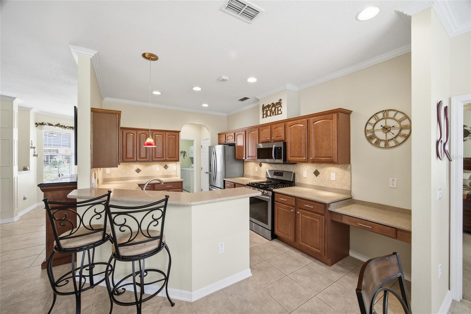 CANDLER HILLS- ON TOP OF THE WORLD - Residential