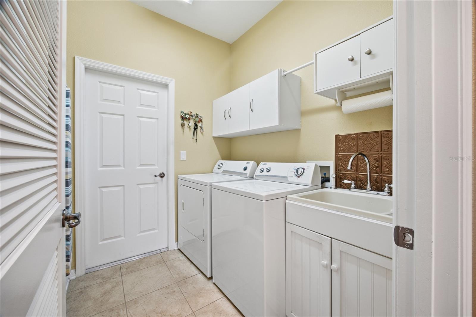 CANDLER HILLS- ON TOP OF THE WORLD - Residential