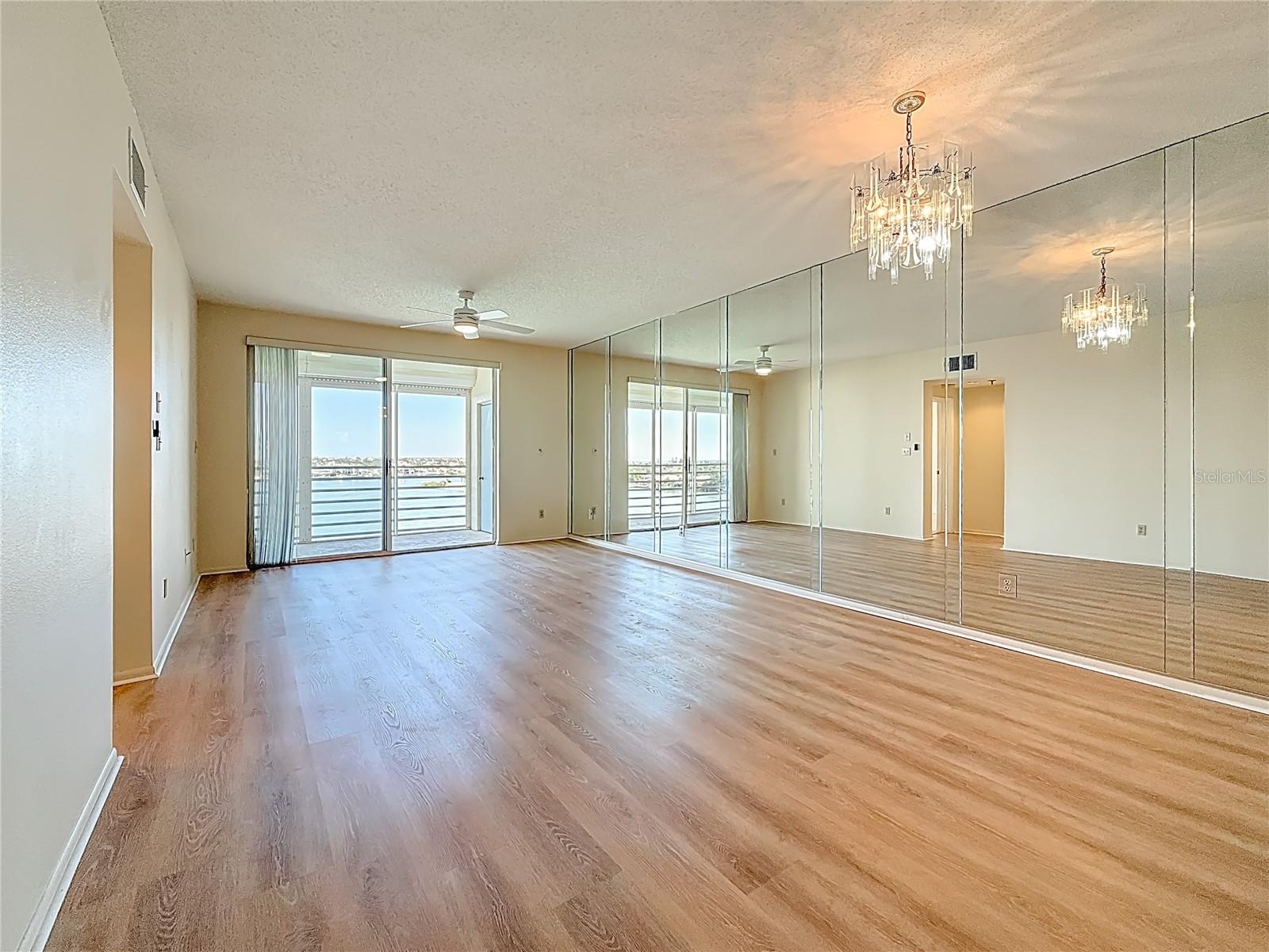 HARBOURSIDE CONDO - Residential