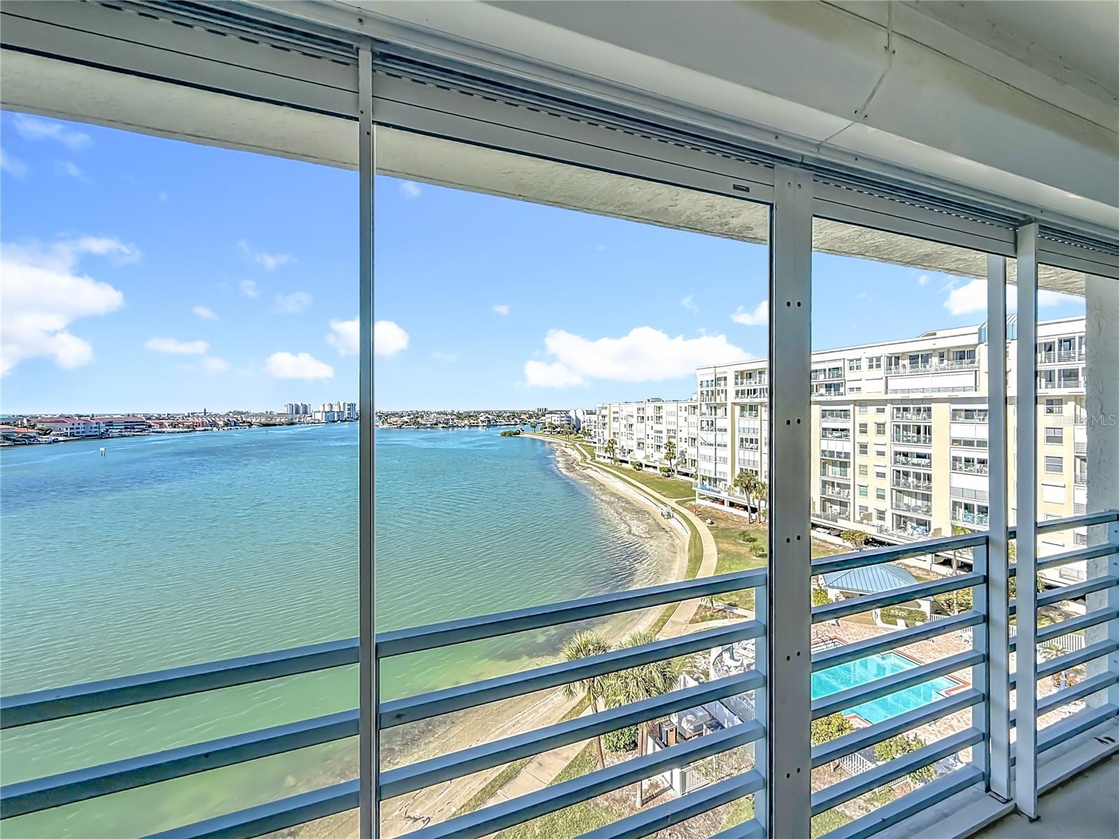 HARBOURSIDE CONDO - Residential