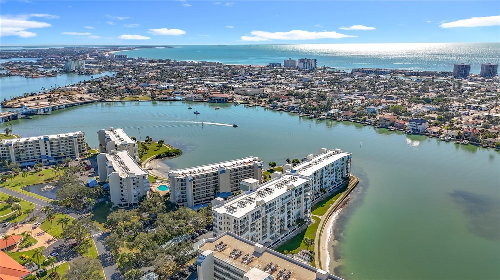 HARBOURSIDE CONDO - Residential