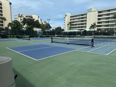 HARBOURSIDE CONDO - Residential