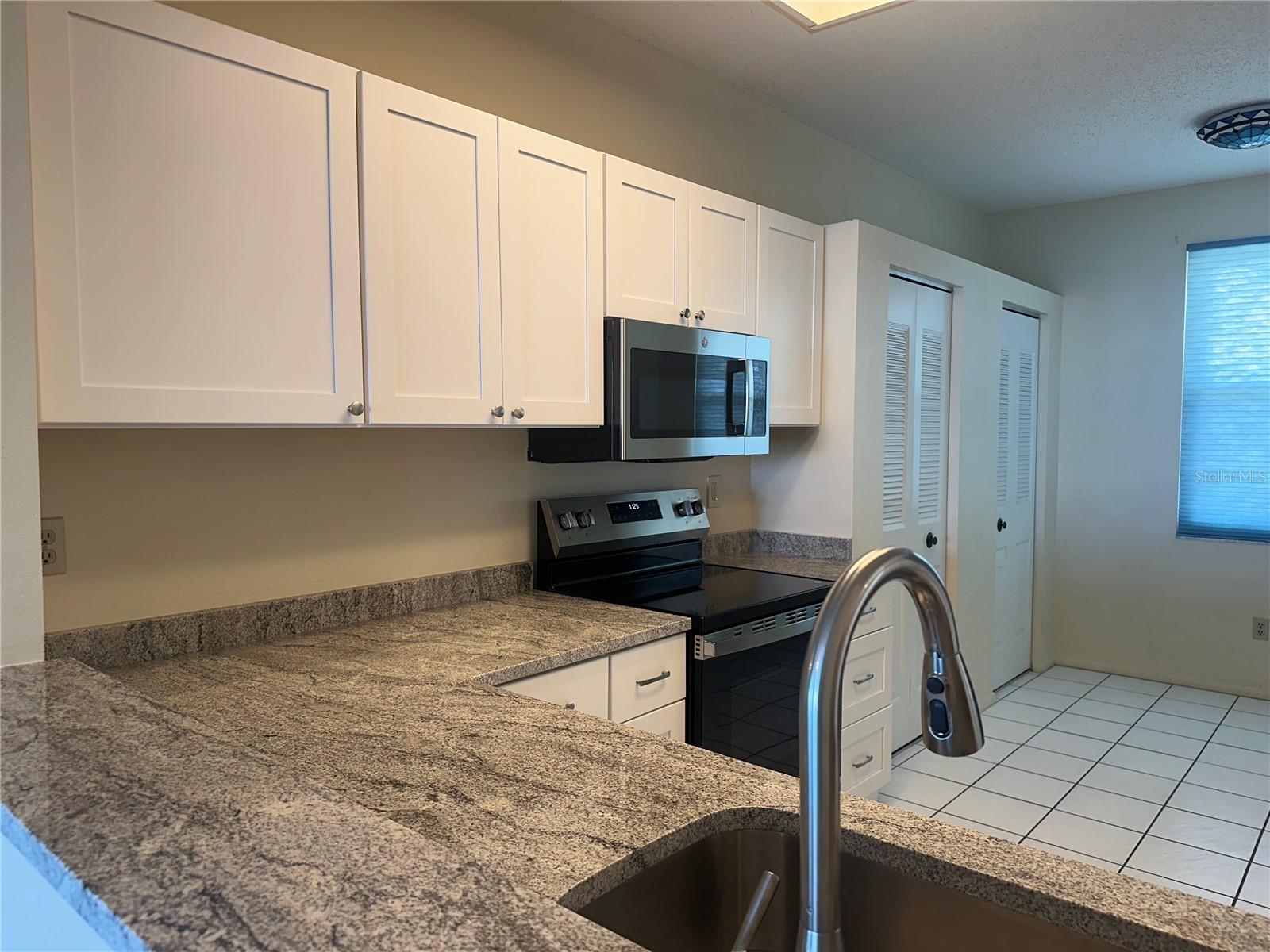 HARBOURSIDE CONDO - Residential